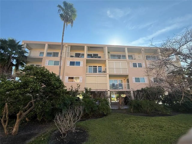1005 Gulf Blvd 304, INDIAN ROCKS BEACH