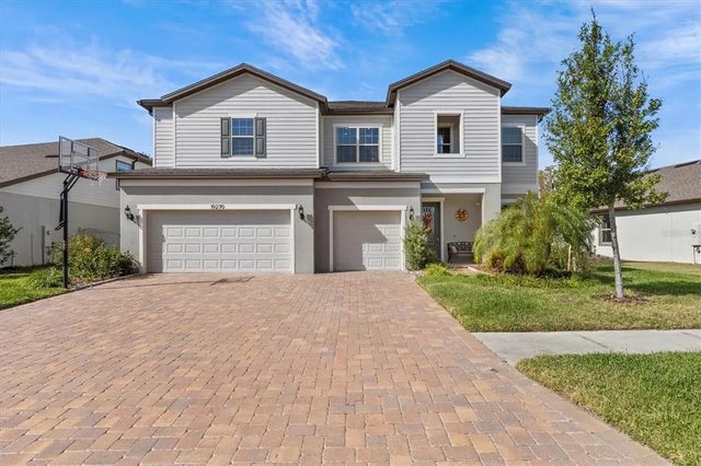 19270 Briarbrook Drive, TAMPA