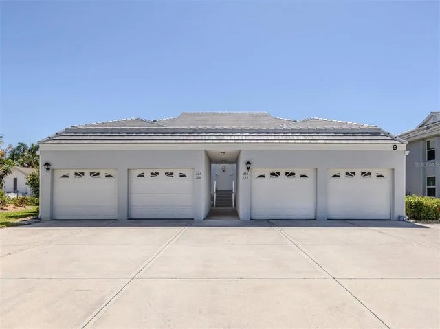 1041 Capri Isles Boulevard 224, VENICE