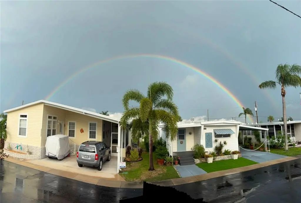 11147 102nd Way 212, LARGO