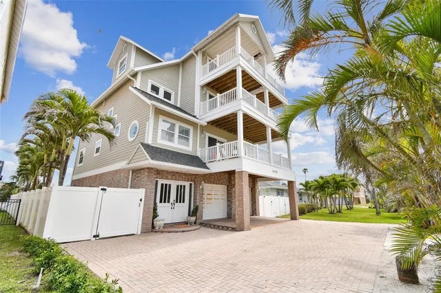 16033 Gulf Boulevard, REDINGTON BEACH