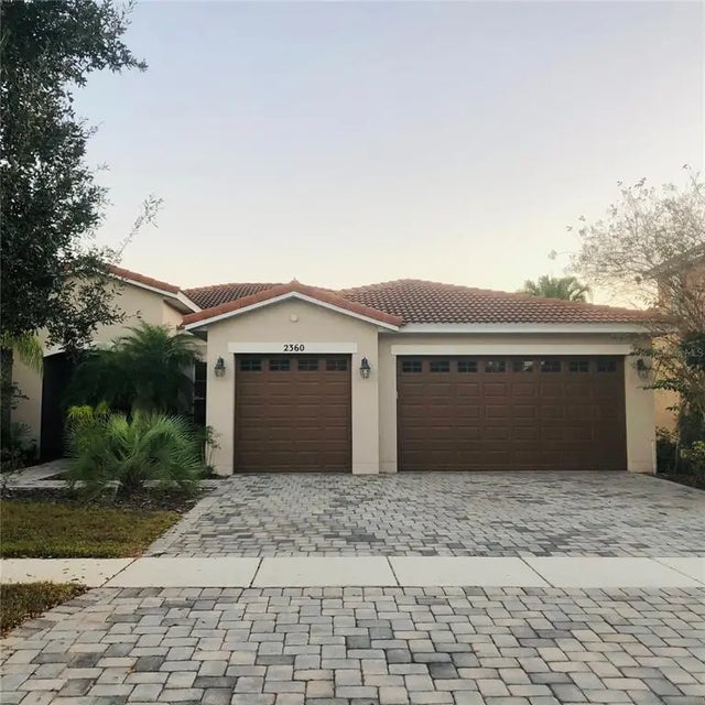 2360 Eagle Talon Court, KISSIMMEE