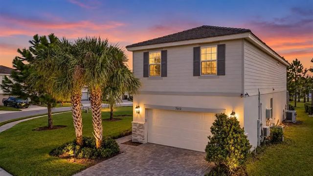 7312 Oakmoss Loop, DAVENPORT