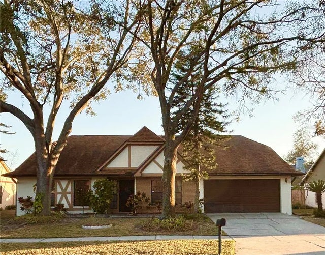 15013 Redcliff Drive, TAMPA