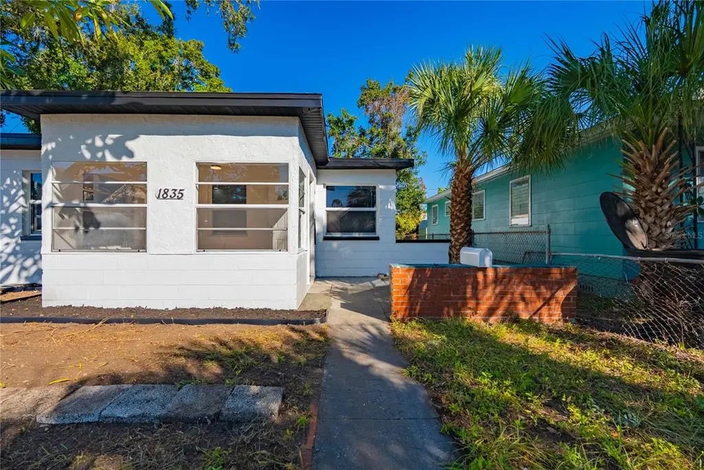 1835 15th Avenue S, ST PETERSBURG