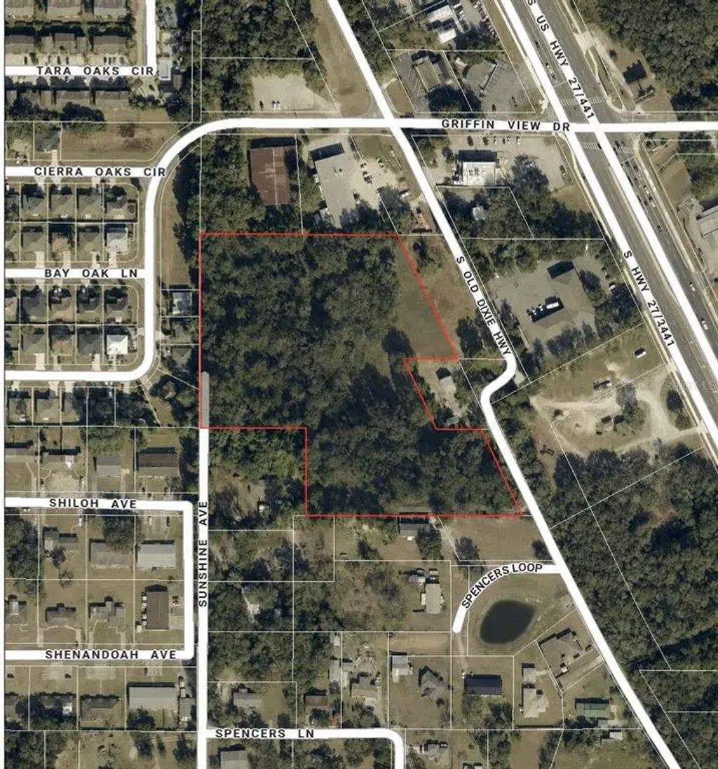 413 Sunshine Avenue, LADY LAKE
