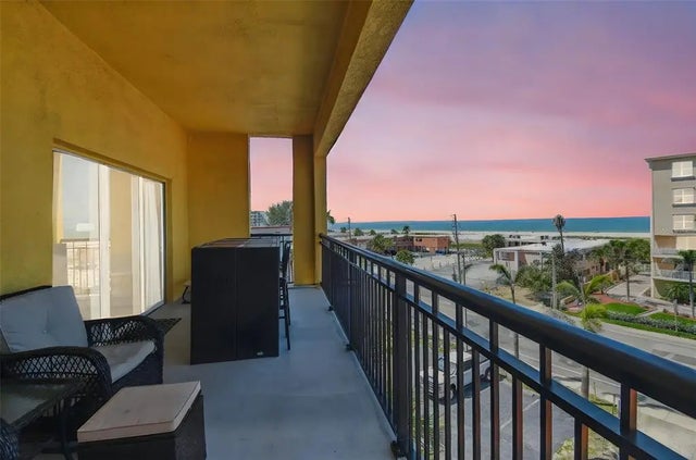 10315 Gulf Boulevard 302, ST PETERSBURG