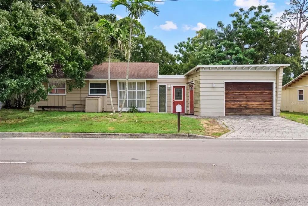 4225 Swift Road, SARASOTA