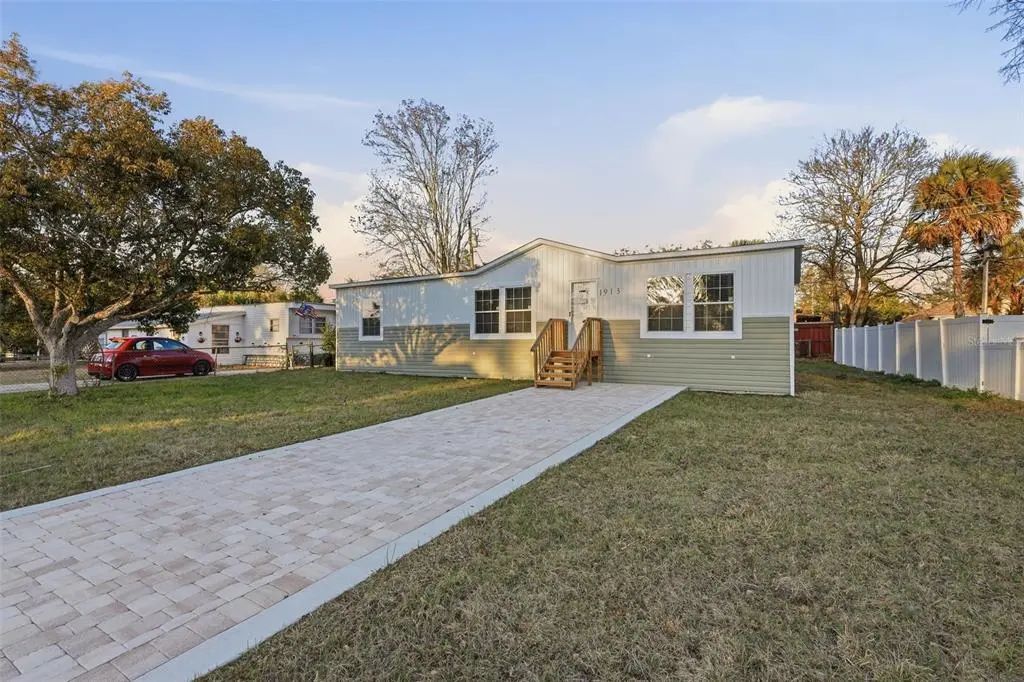 1913 Woodcrest Drive, ORMOND BEACH