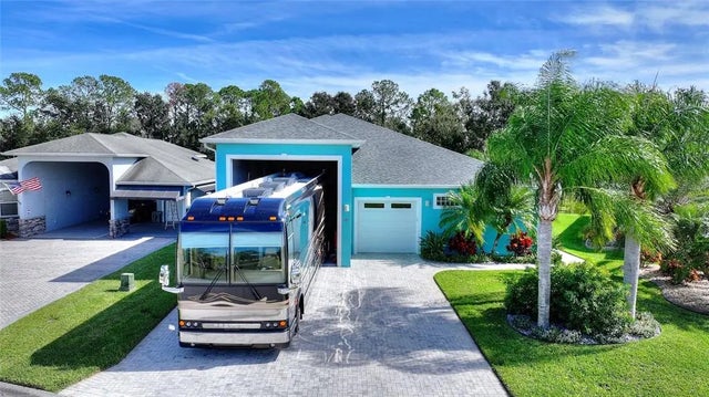 381 Nolane Lane, POLK CITY