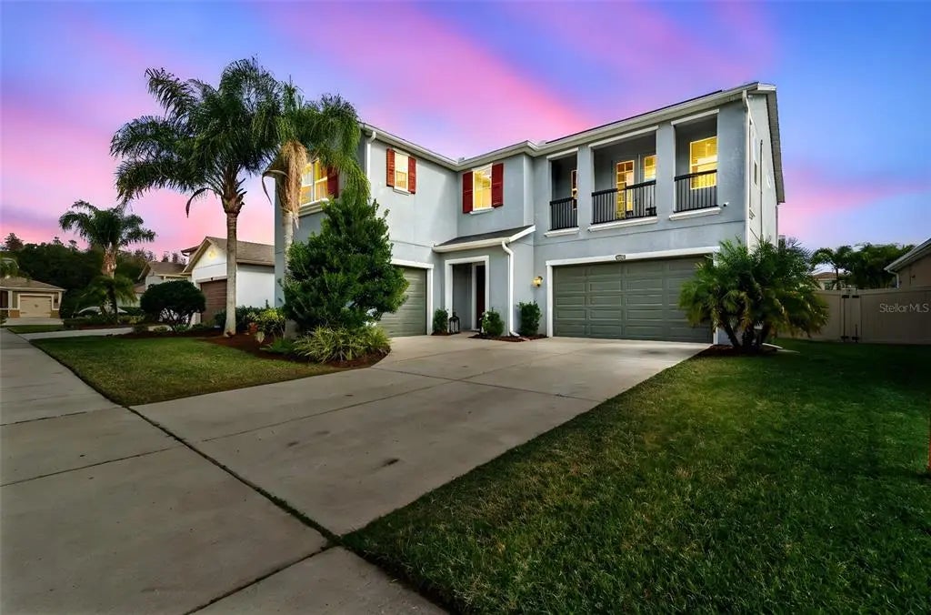 32350 Firemoss Lane, WESLEY CHAPEL