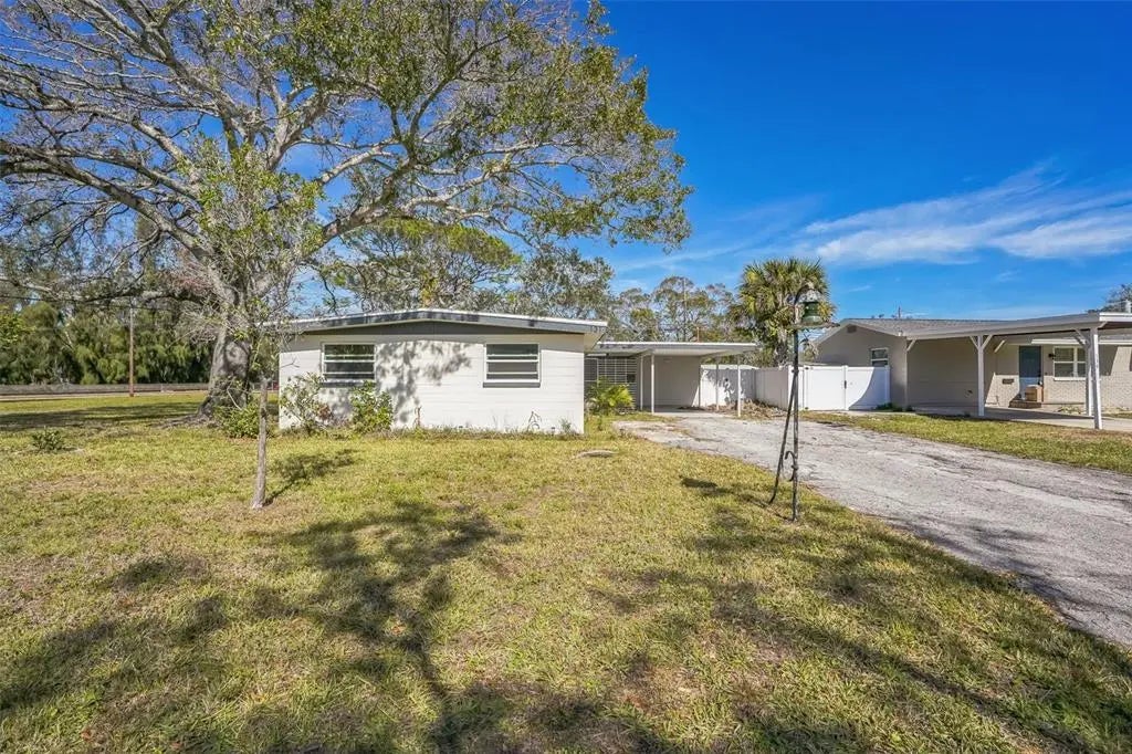 131 80th Avenue Ne, ST PETERSBURG