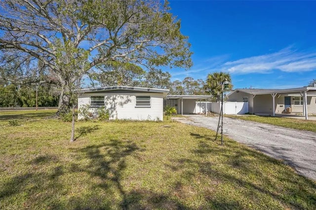 131 80th Avenue Ne, ST PETERSBURG