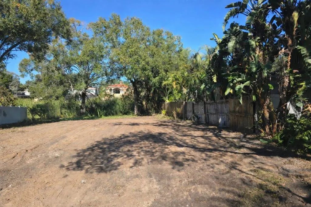 3209 W Bay Vista Avenue, TAMPA