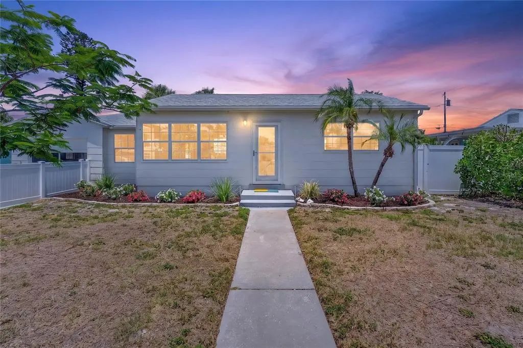 260 42nd Avenue, ST PETE BEACH