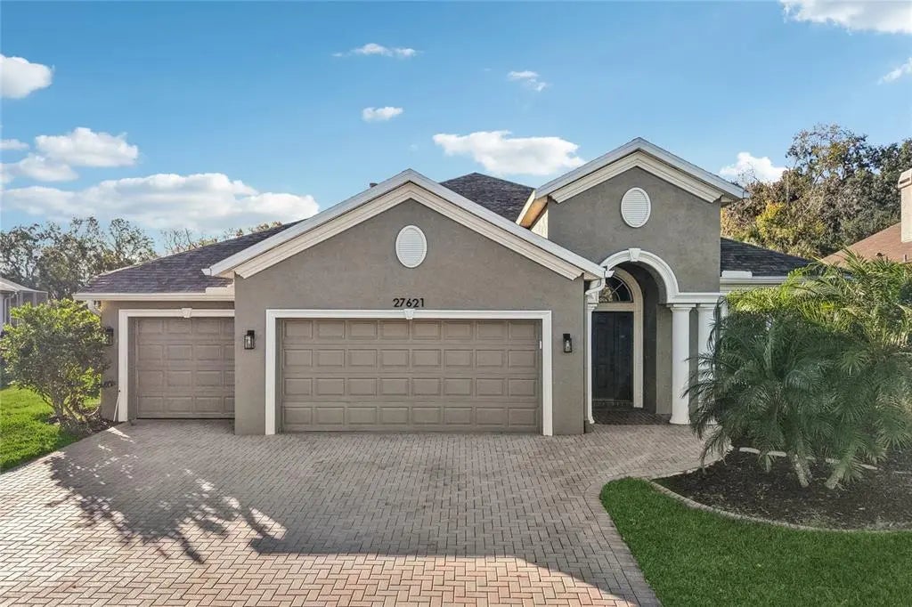 27621 Kirkwood Circle, WESLEY CHAPEL