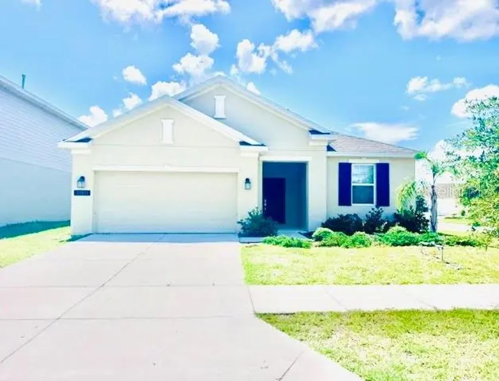 33611 Sky Blossom Cir, LEESBURG