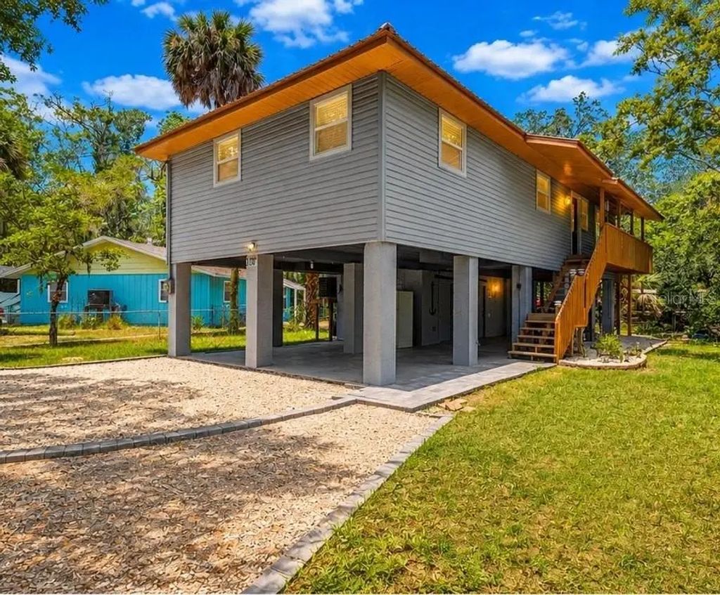 8180 Anchor Point Drive, WEEKI WACHEE