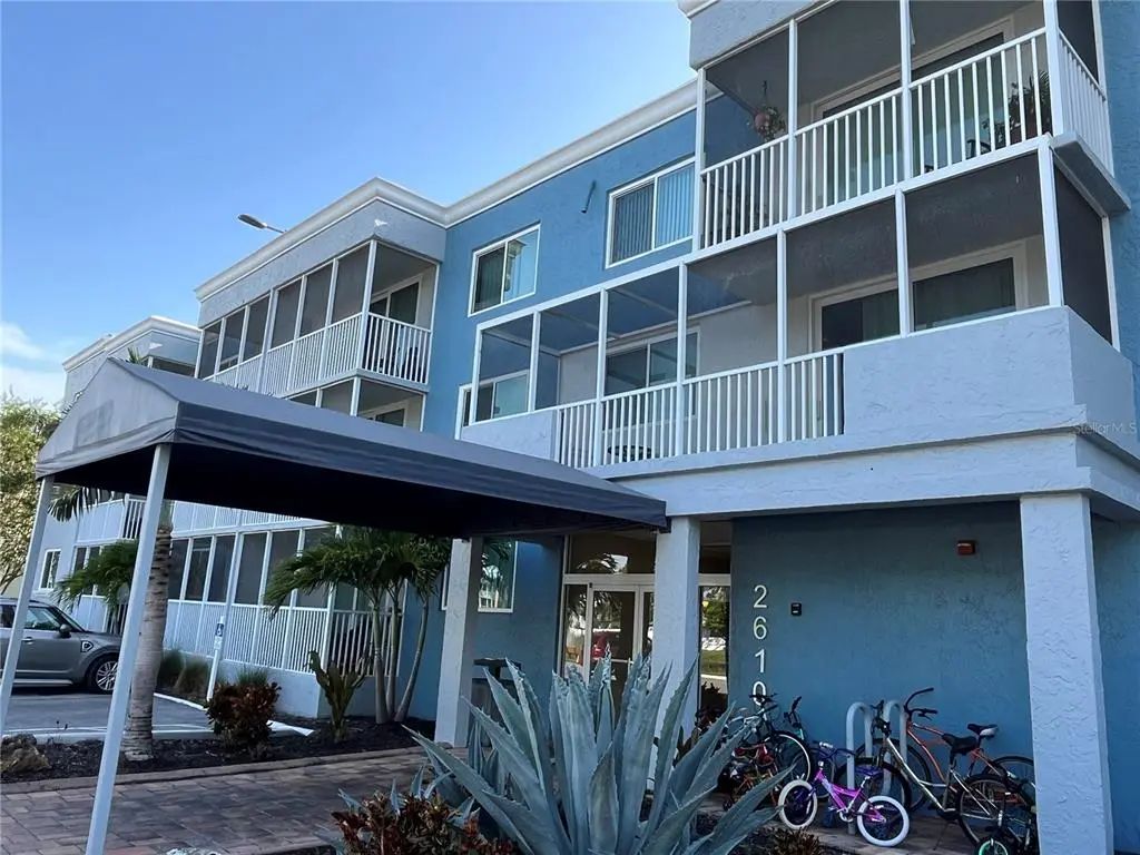 2610 Coconut Bay Ln Lane 733, SARASOTA