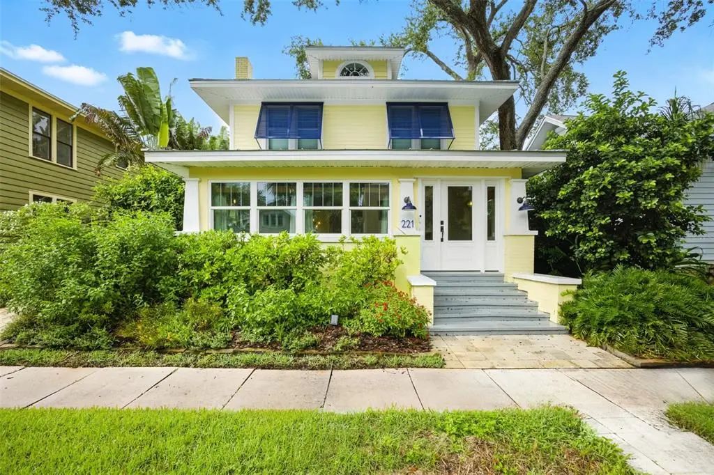 221 13th Avenue Ne, ST PETERSBURG