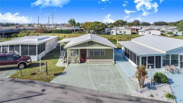 7005 Fairview Village Circle, WINTER HAVEN