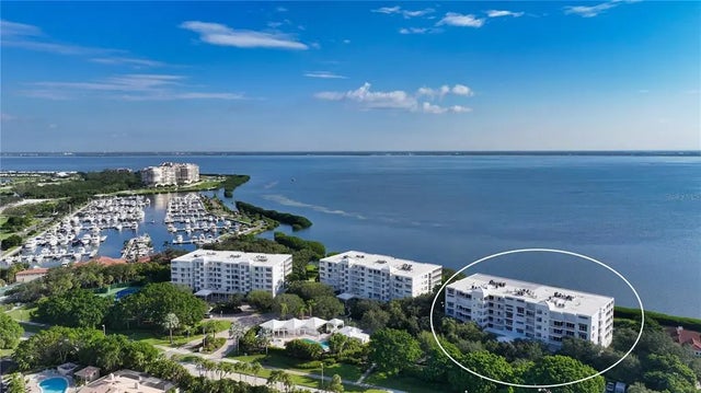 2410 Harbourside Drive 142, LONGBOAT KEY