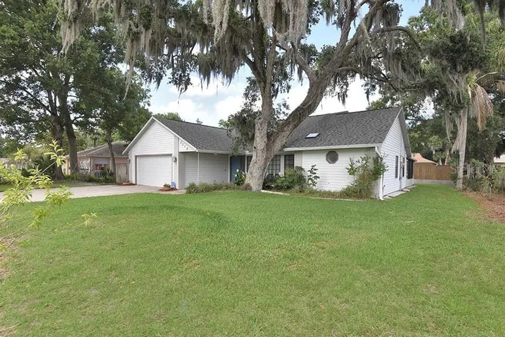 2213 Pine Tree Drive, EDGEWATER