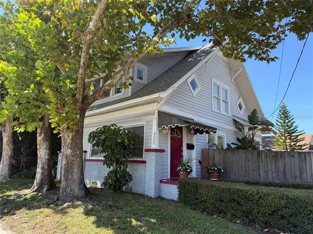 950 10th Street N, ST. PETERSBURG