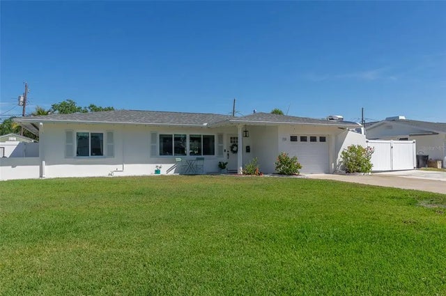 731 44th Avenue Ne, ST PETERSBURG