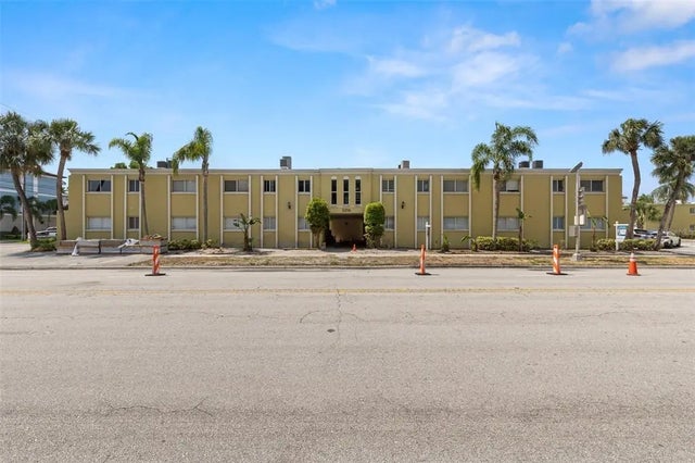 3206 W Azeele Street 107, TAMPA