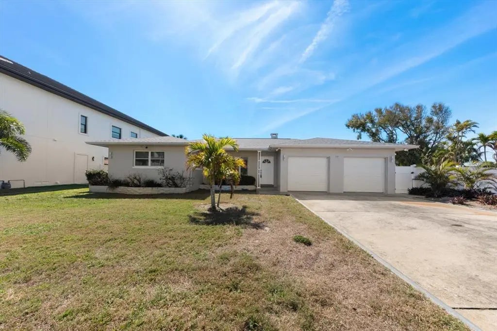 106 15th Street, BELLEAIR BEACH