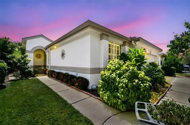 9408 Edenton Way, TAMPA