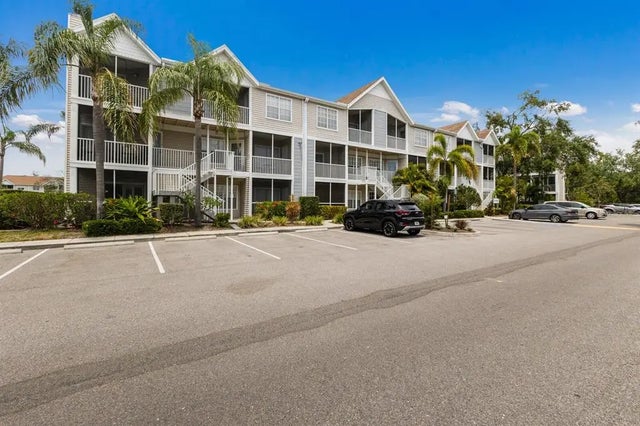850 S Tamiami Trail 203, SARASOTA