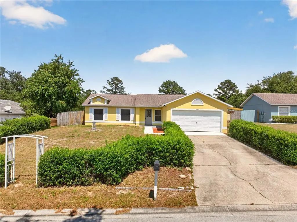10810 Crescendo Loop, CLERMONT