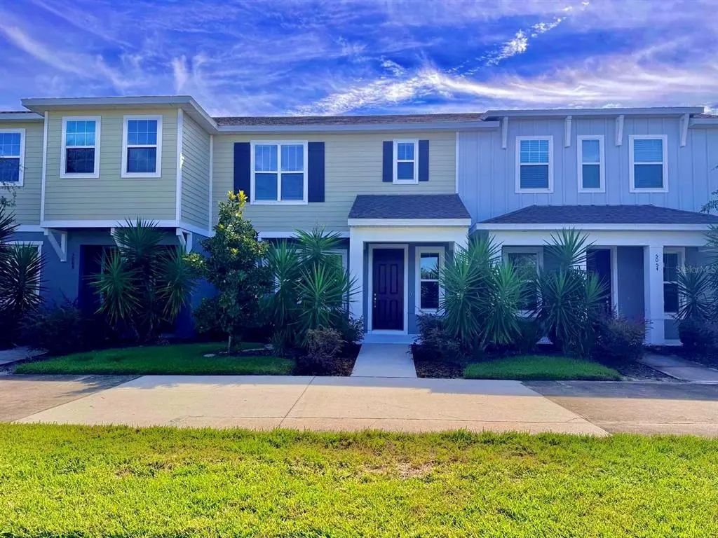 5062 Avalon Park Boulevard, WESLEY CHAPEL