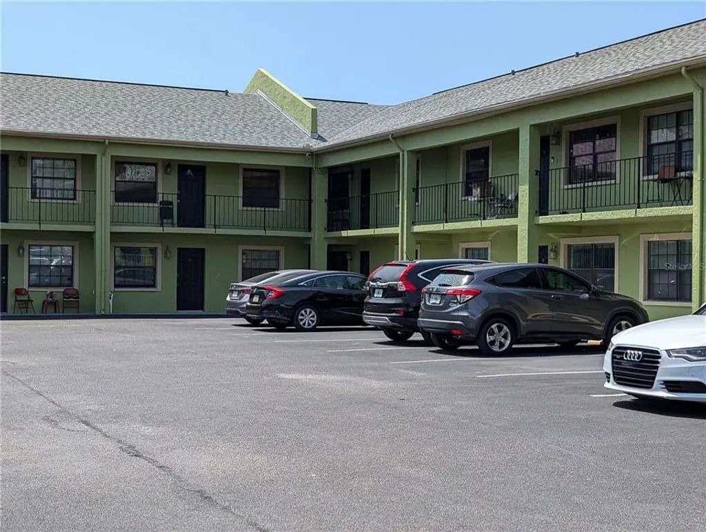 4416 N Clark Avenue 4, TAMPA