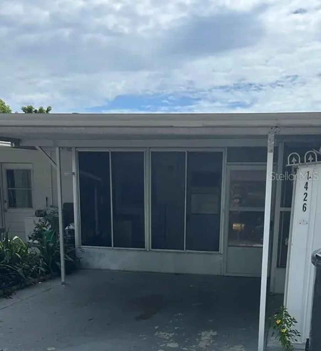 1426 N Tropical Avenue, AVON PARK
