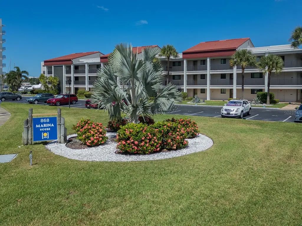 868 Bayway Boulevard 208, CLEARWATER
