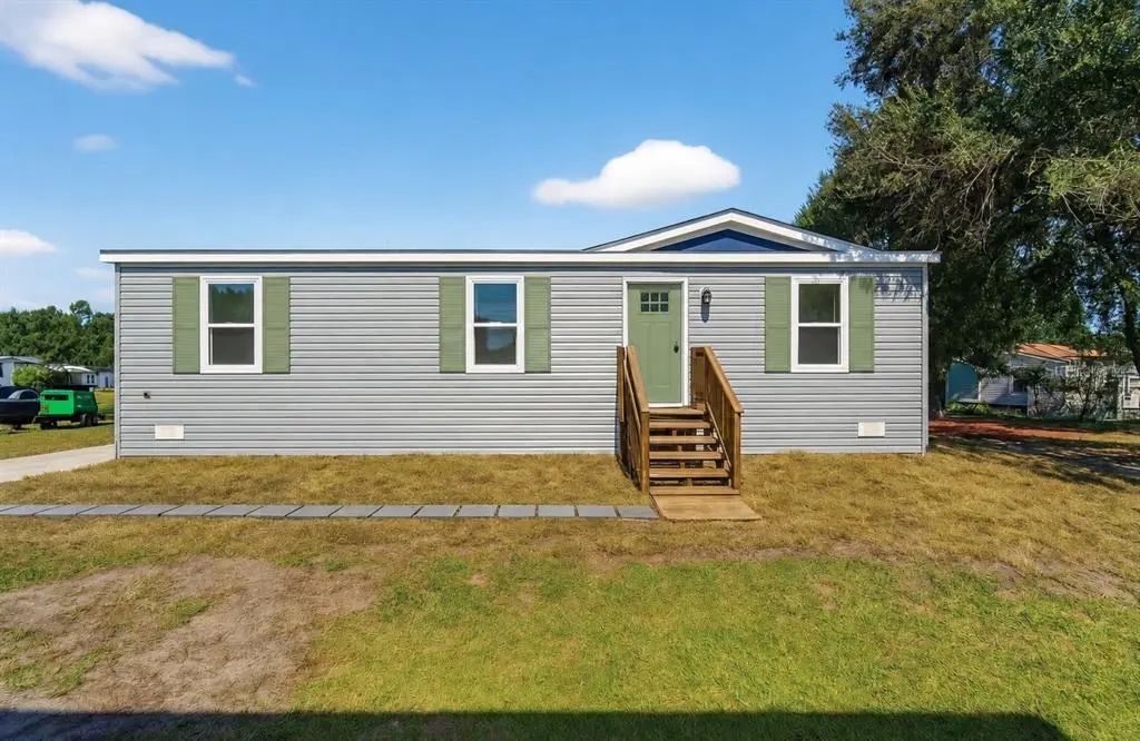 2207 Hialeah Avenue, LEESBURG