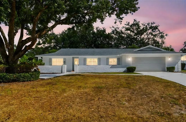 513 Rollingview Drive, TEMPLE TERRACE