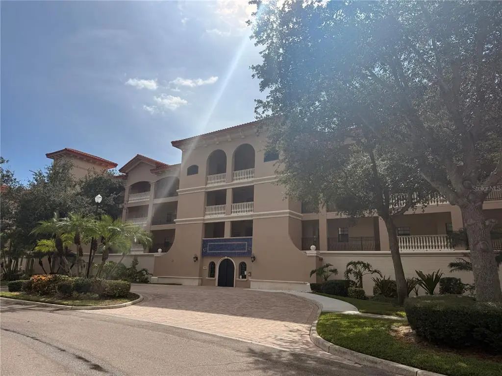 7702 Lake Vista Court 303, LAKEWOOD RANCH
