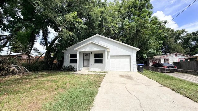 11 E Ella J Gilmore Street, APOPKA