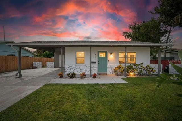 6550 S West Shore Circle, TAMPA