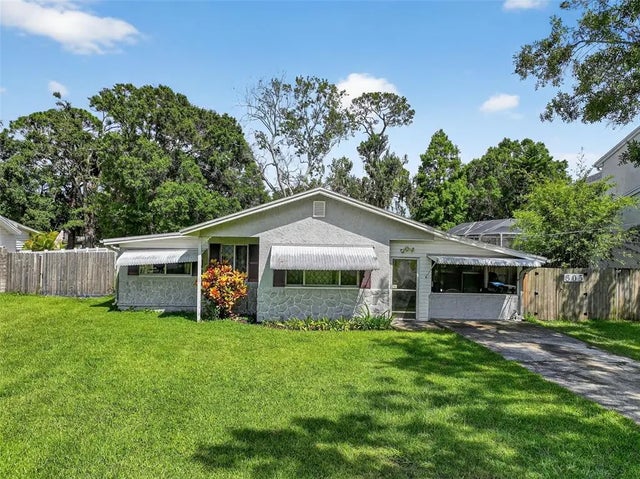 605 Shore Drive E, OLDSMAR