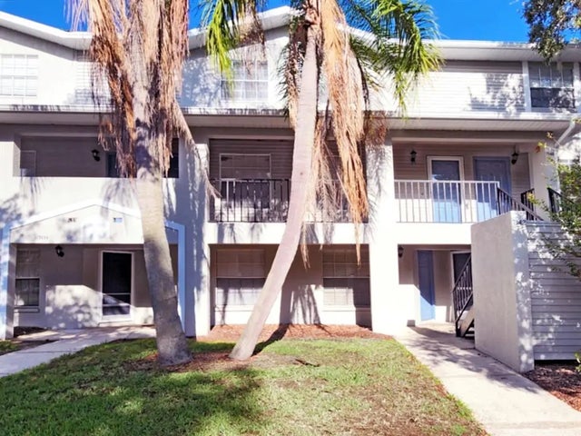 7148 E Bank Drive 7148, TAMPA