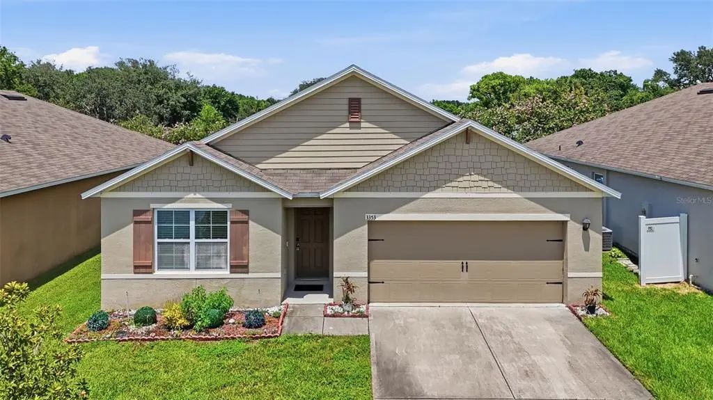 3353 Wellborn Dr, DAVENPORT