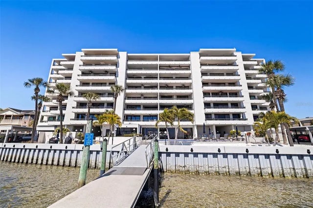 5700 Mariner Street 305, TAMPA