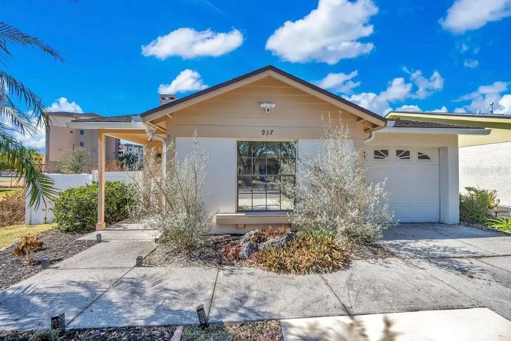 937 Buttercup Drive, LAKELAND
