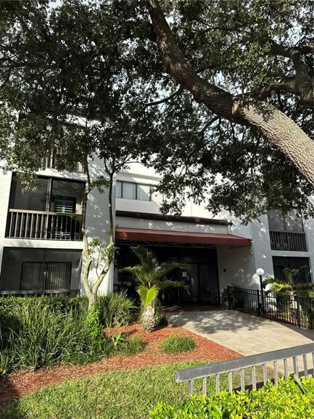 2593 Countryside Boulevard 7211, CLEARWATER
