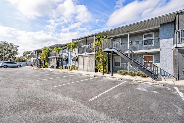 3711 W Iowa Avenue 214, TAMPA